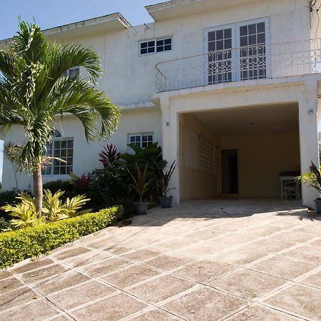 Hatfield South Villa モンテゴ・ベイ エクステリア 写真