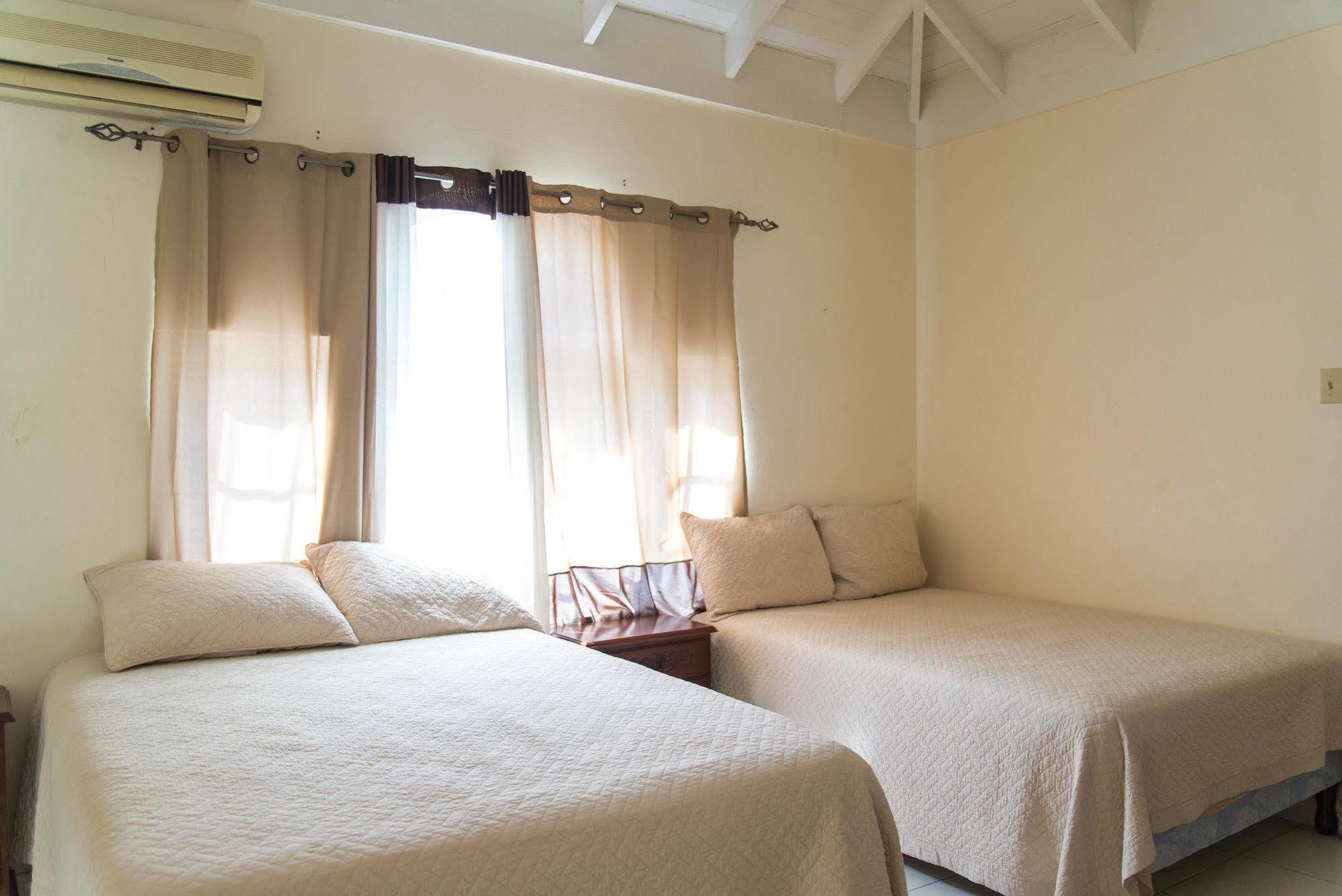 Hatfield South Villa モンテゴ・ベイ エクステリア 写真